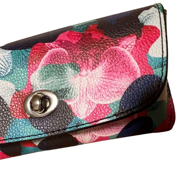 Samantha Brown To-Go Glasses Case Holder Orchid Camo Attach Caliper NWT - Picture 10 of 11